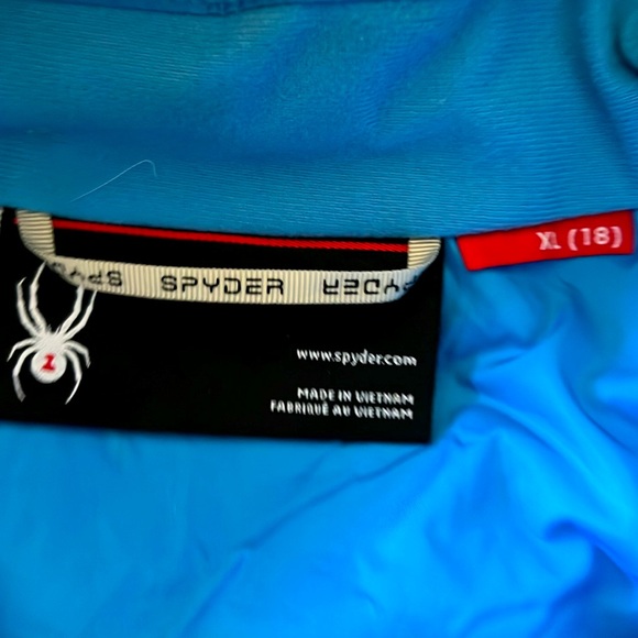 Spyder Kids XL (18) ski coat - hardly work - bought for ski trip to CO - Picture 6 of 6